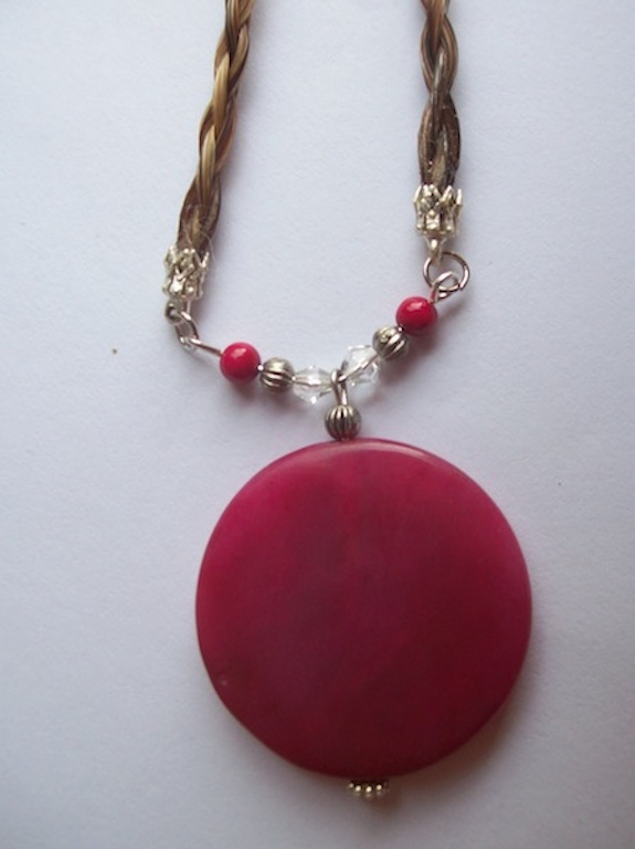 Pendant necklace with horse-hair chain
